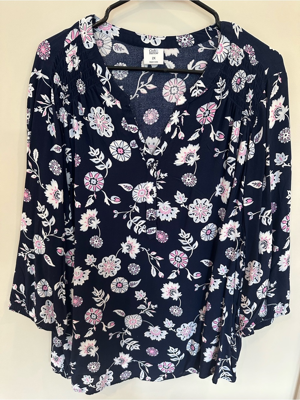 croft & barrow Navy Floral V-Neck Tunic with Pink & White Blooms